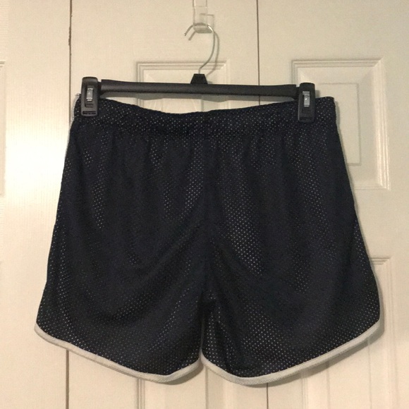 Women’s Nike Mesh Medium Navy/White Running Shorts - Picture 2 of 2